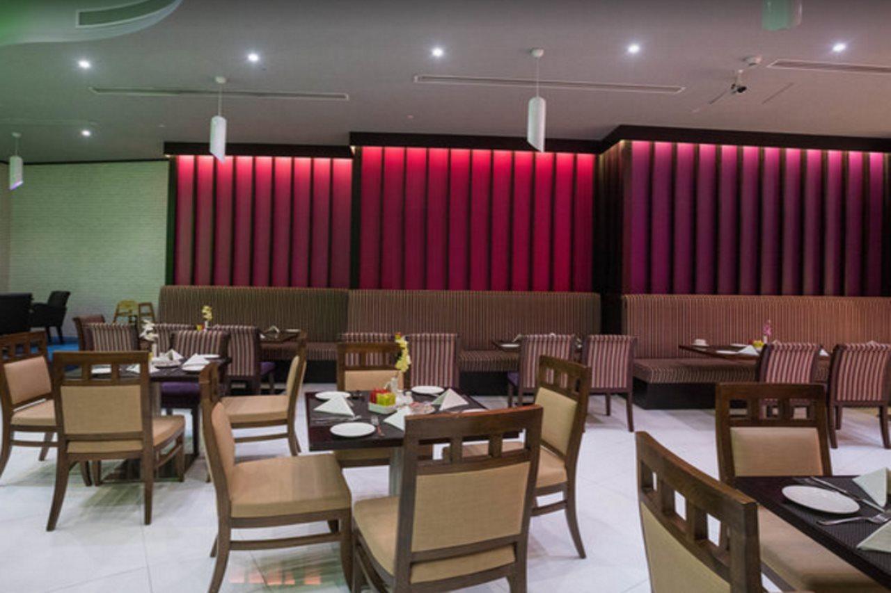 Raintree Rolla Hotel Дубай Экстерьер фото