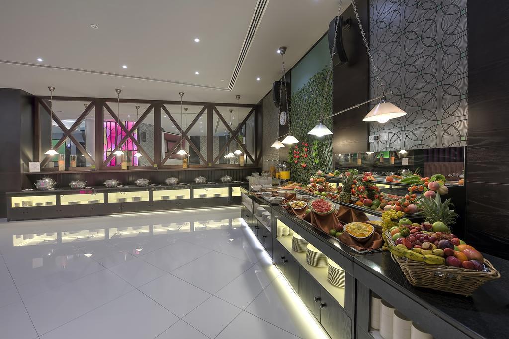 Raintree Rolla Hotel Дубай Экстерьер фото