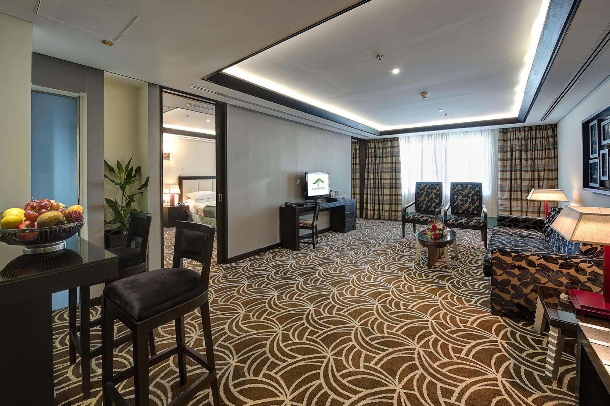 Raintree Rolla Hotel Дубай Экстерьер фото