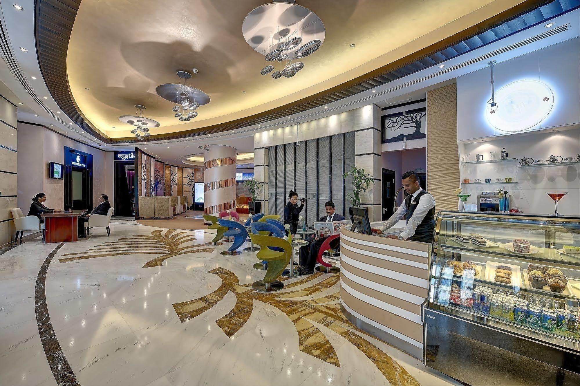 Raintree Rolla Hotel Дубай Экстерьер фото