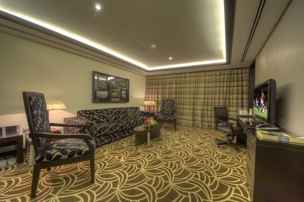 Raintree Rolla Hotel Дубай Экстерьер фото